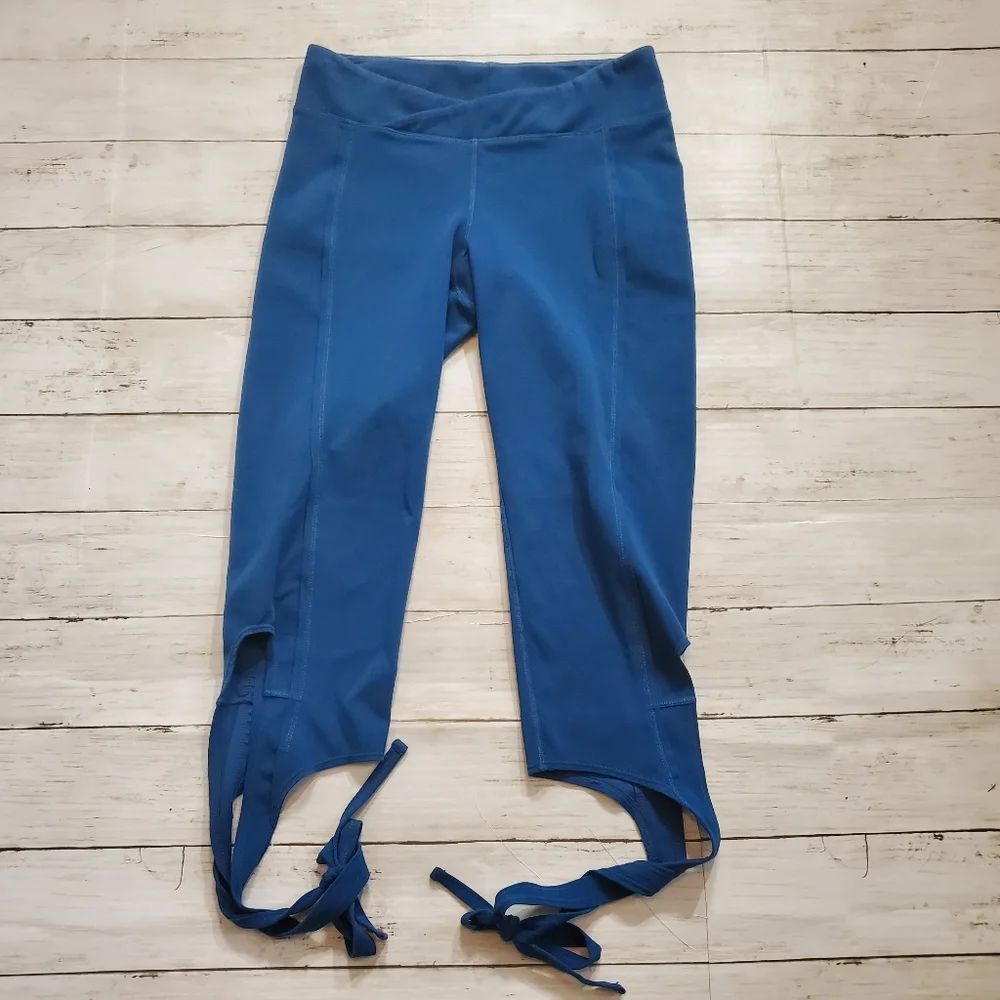 Free people movement turnout wrap tie leggings teal blue size‎ small